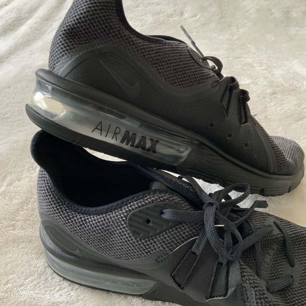 NIKE Air Max Sneakers - Picture 7 of 8